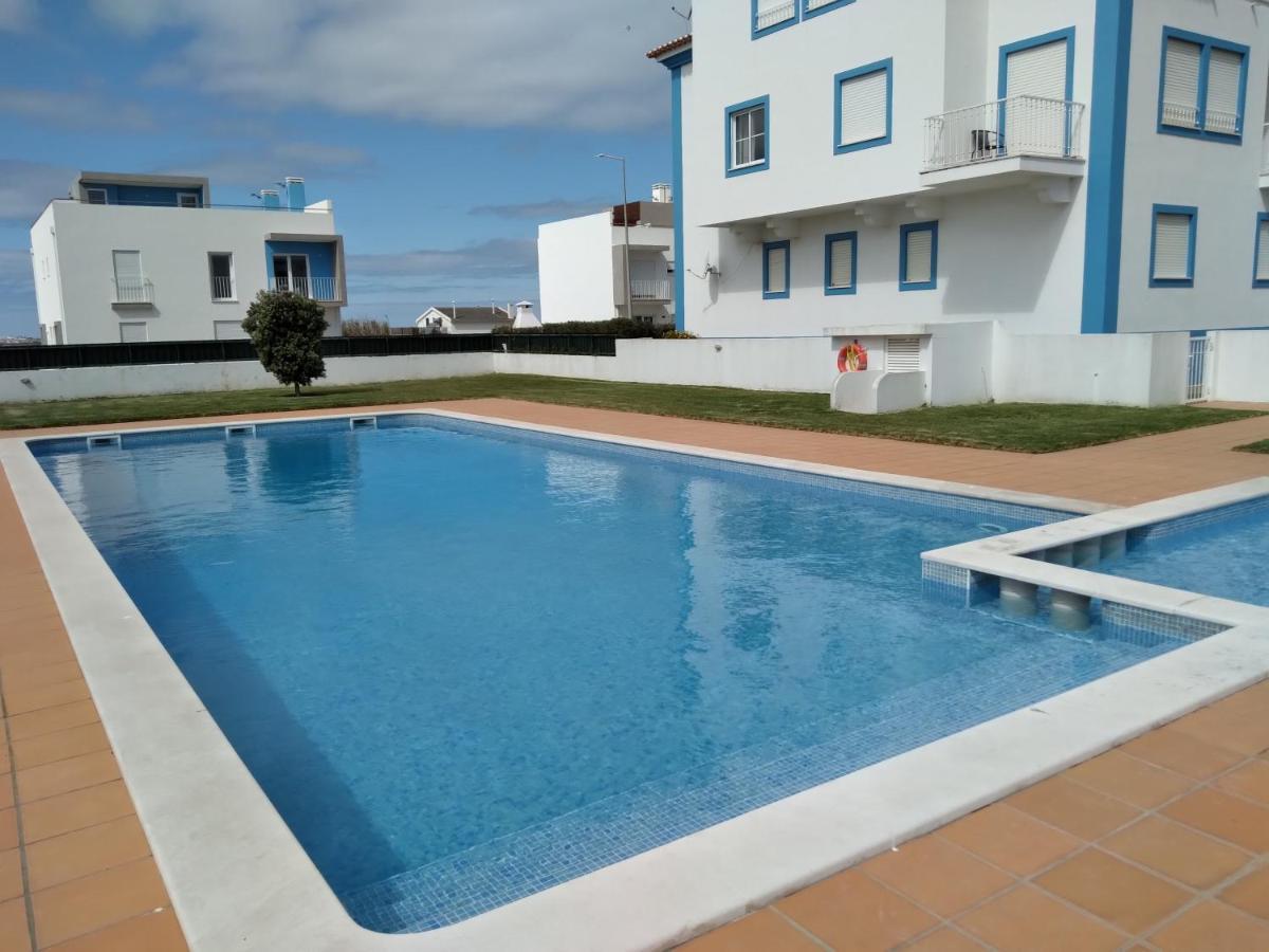 Palmeiras Apartement - T1 Com Piscina 巴勒尔 外观 照片